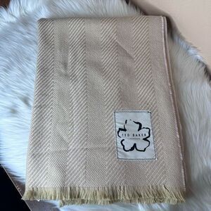 Ted Baker Women's Oversized Hety Herringbone Scarf Pink & Tan